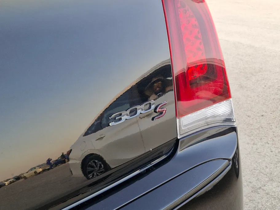 كرايسلر 300 S 2022 