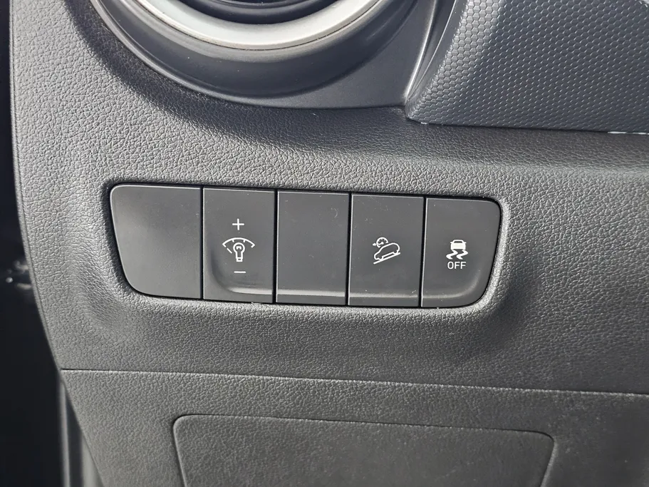 2021 Hyundai Kona SMART 