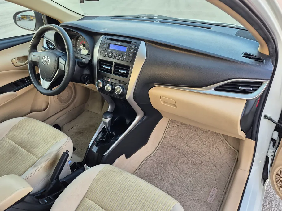 2020 Toyota Yaris  Y 