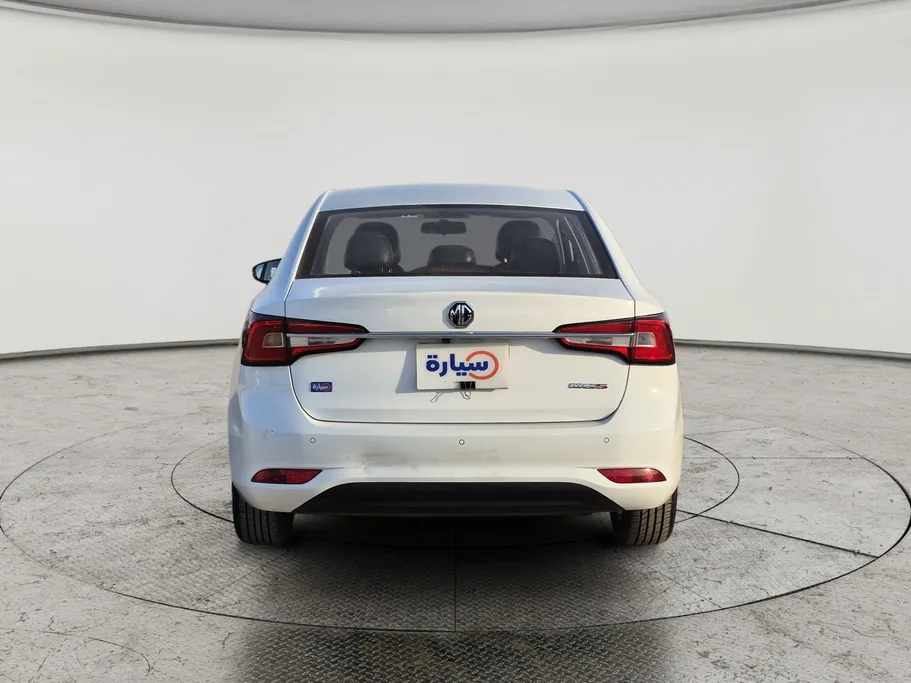 2023 MG 5 LUX 