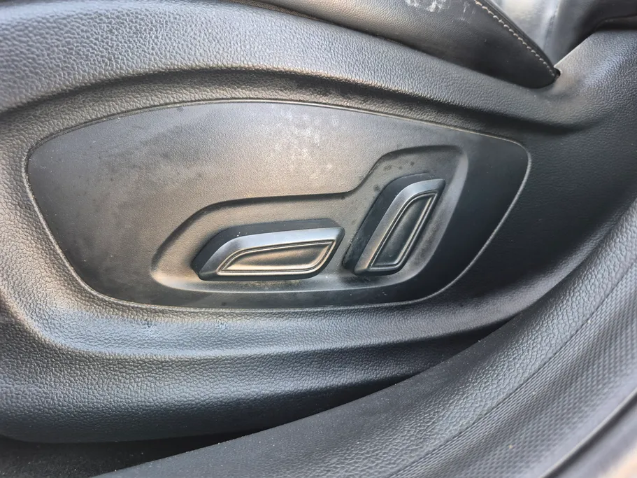 2023 MG 5 LUX 