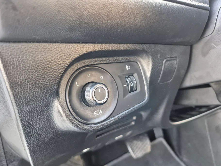 2023 MG 5 LUX 