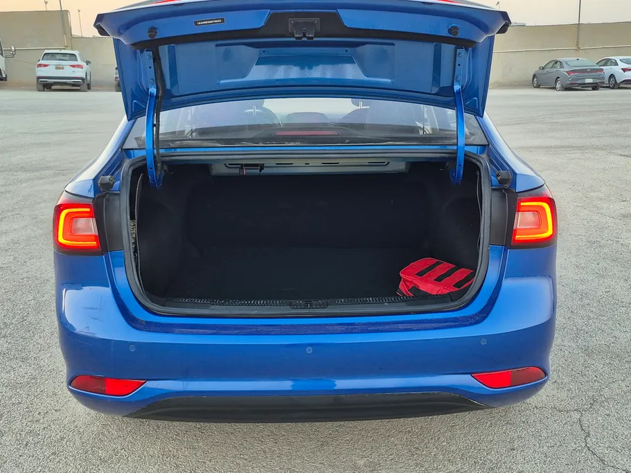 2022 MG 5 COM 