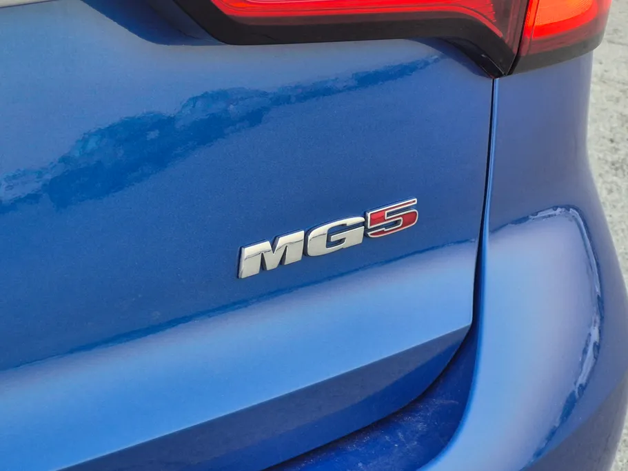 2022 MG 5 COM 