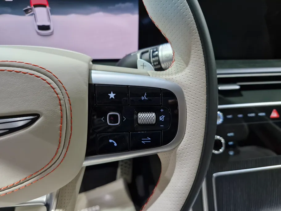 2025 Genesis GV80 Premium