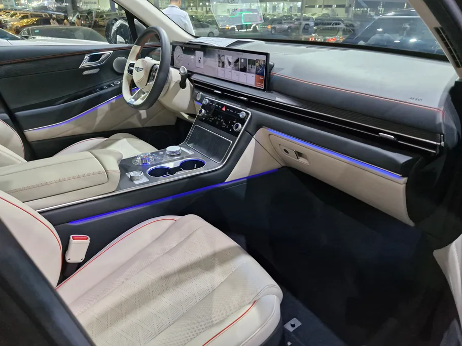 2025 Genesis GV80 Premium