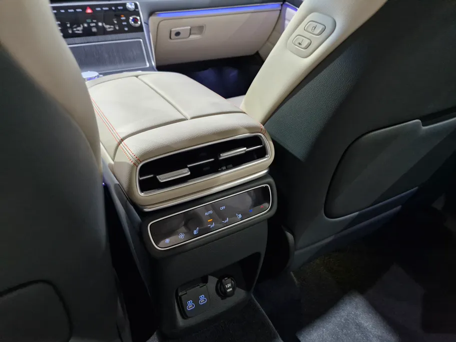 2025 Genesis GV80 Premium