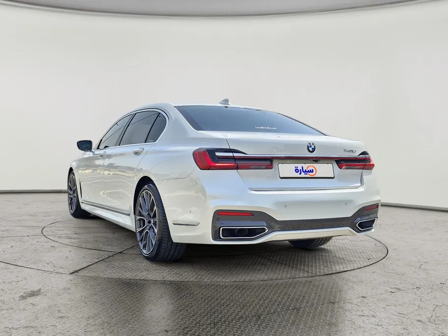 بي ام دبليو الفئة السابعة 740Li 2020 