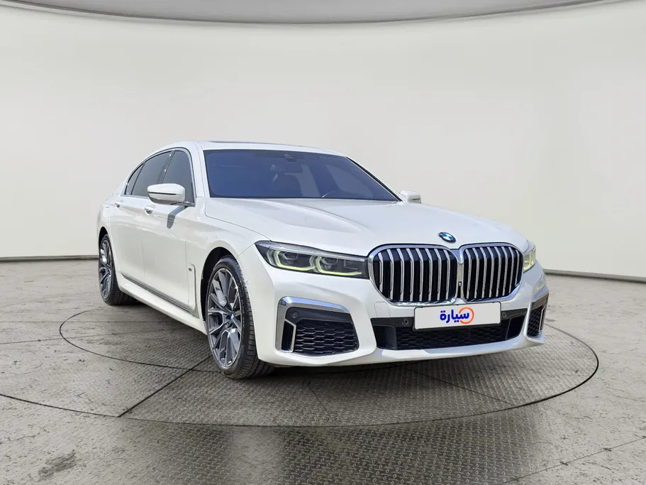 بي ام دبليو الفئة السابعة 740Li 2020 