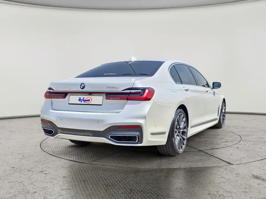2020 BMW 7 Series 740Li 