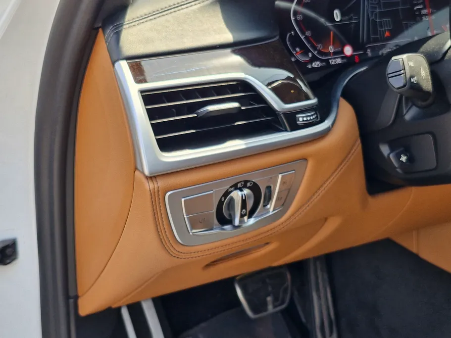 2020 BMW 7 Series 740Li 