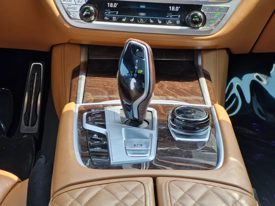 2020 BMW 7 Series 740Li 