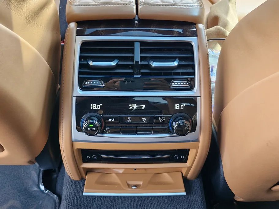 2020 BMW 7 Series 740Li 