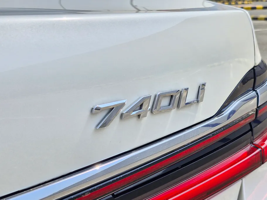 2020 BMW 7 Series 740Li 