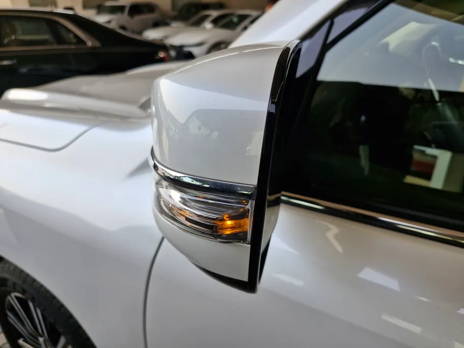 2021 Lexus LX 570 S