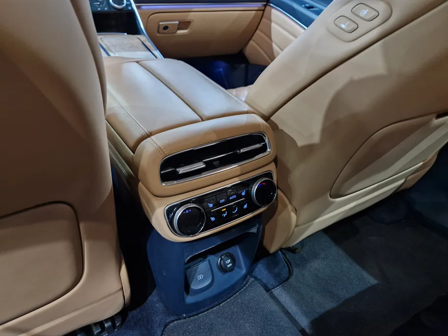 جينيسيس GV80 Royal 2023