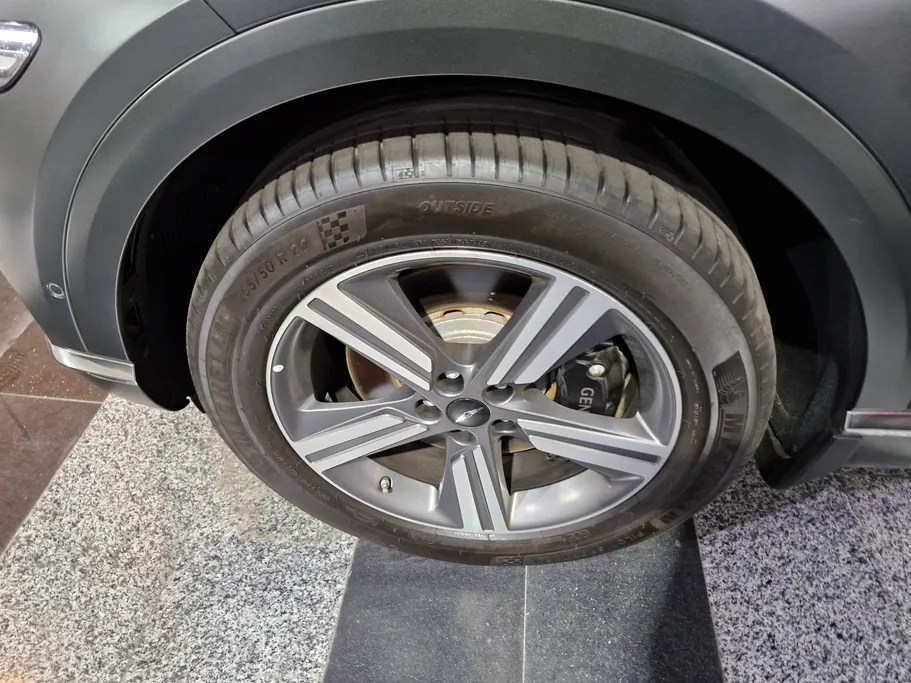 2025 Genesis GV80 Premium