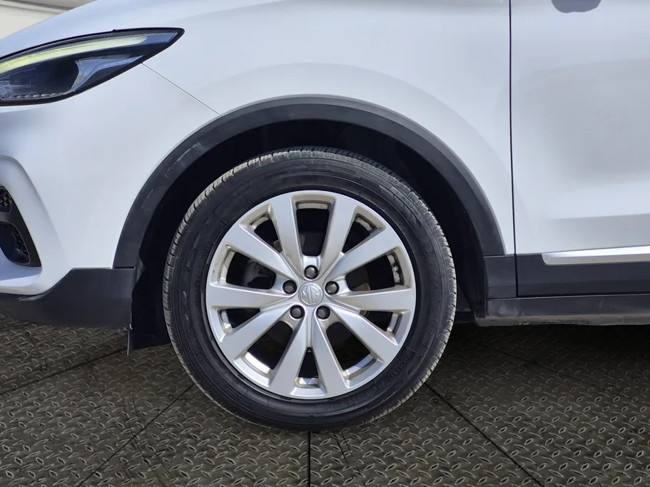 2023 MG ZS STD 