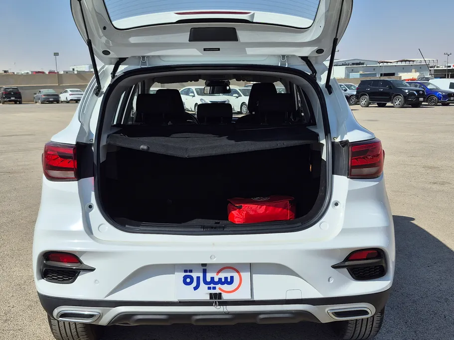 2023 MG ZS STD 