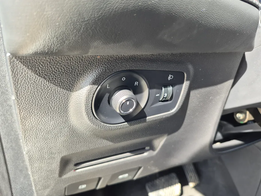 2023 MG ZS STD 