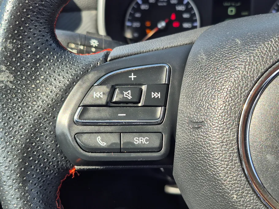 2023 MG ZS STD 