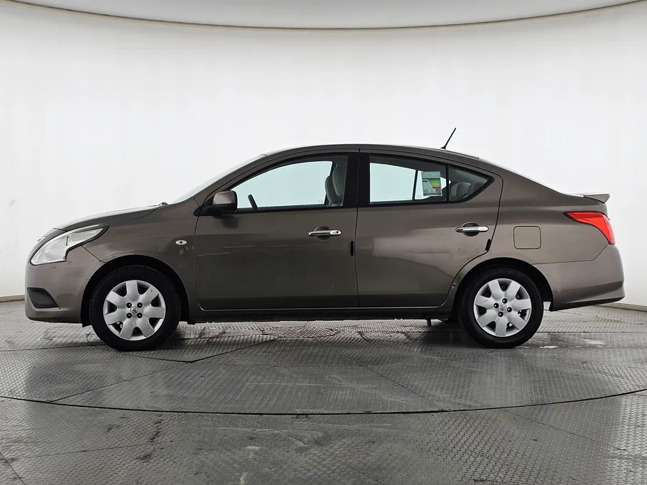 2022 Nissan Sunny SV 