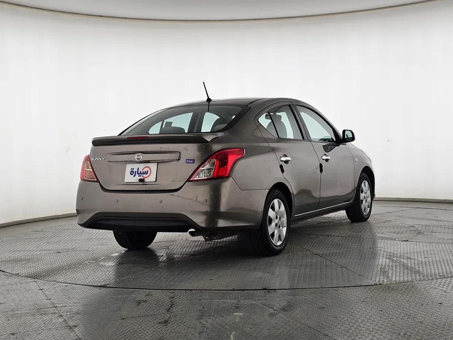 2022 Nissan Sunny SV 