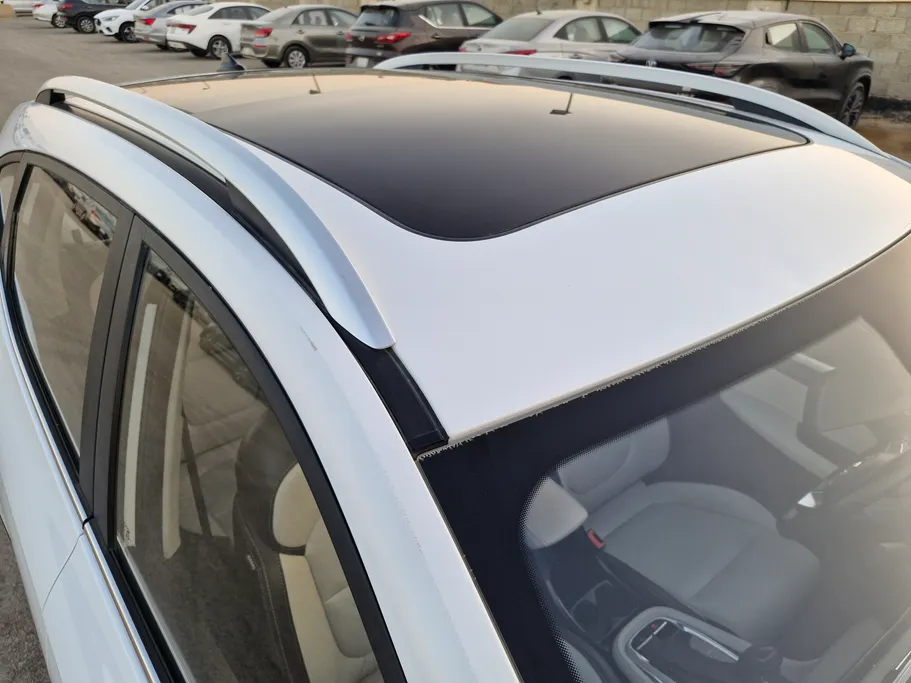 2023 MG ZS LUX
