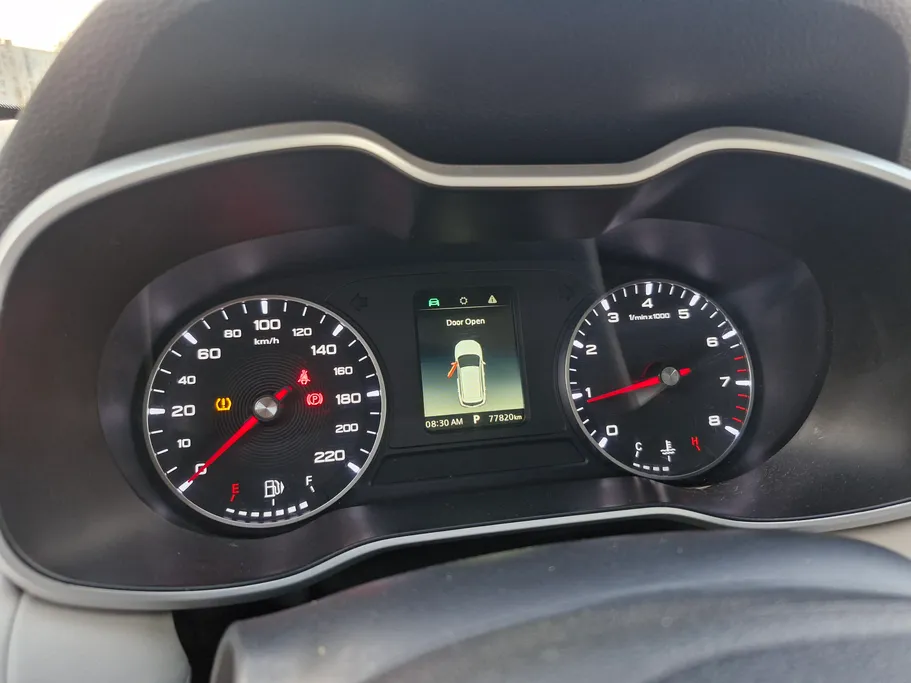 2023 MG ZS LUX