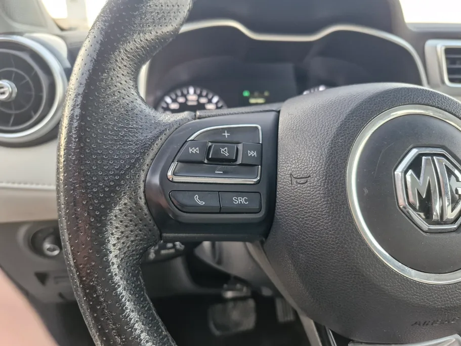 2023 MG ZS LUX