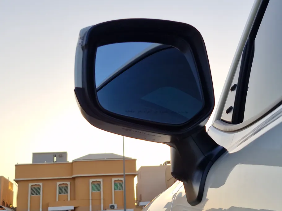 تويوتا لاندكروزر GXR4 2025