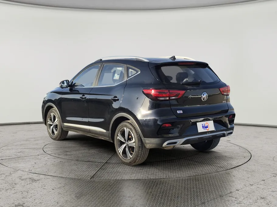 2023 MG ZS LUX 
