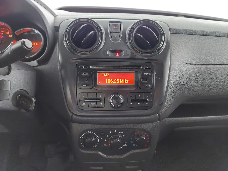2021 Renault Docker Van بضاعة 