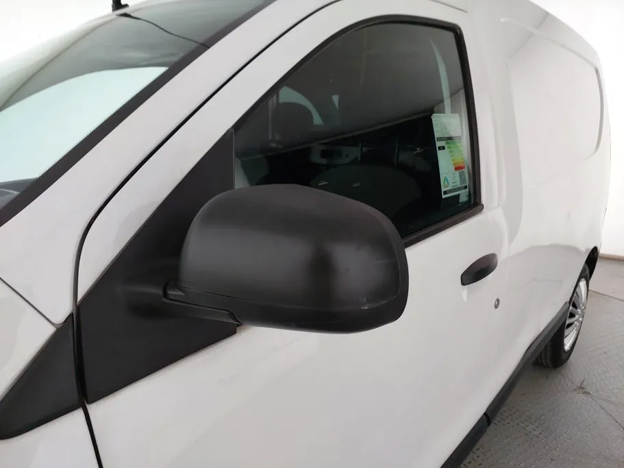 2021 Renault Docker Van بضاعة 