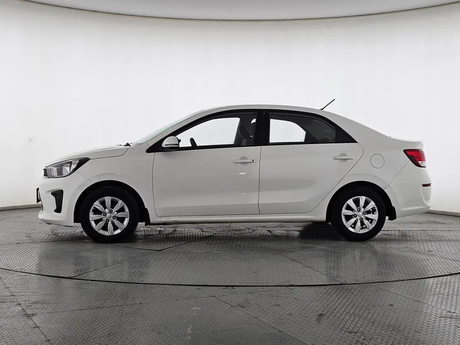 2022 Kia Pegas LX 