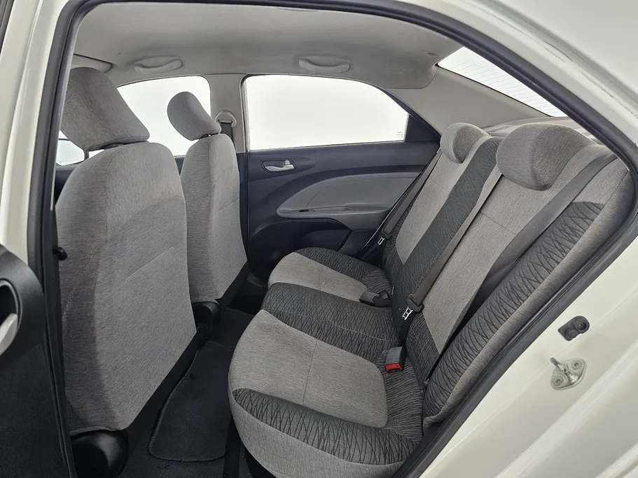 2022 Kia Pegas LX 