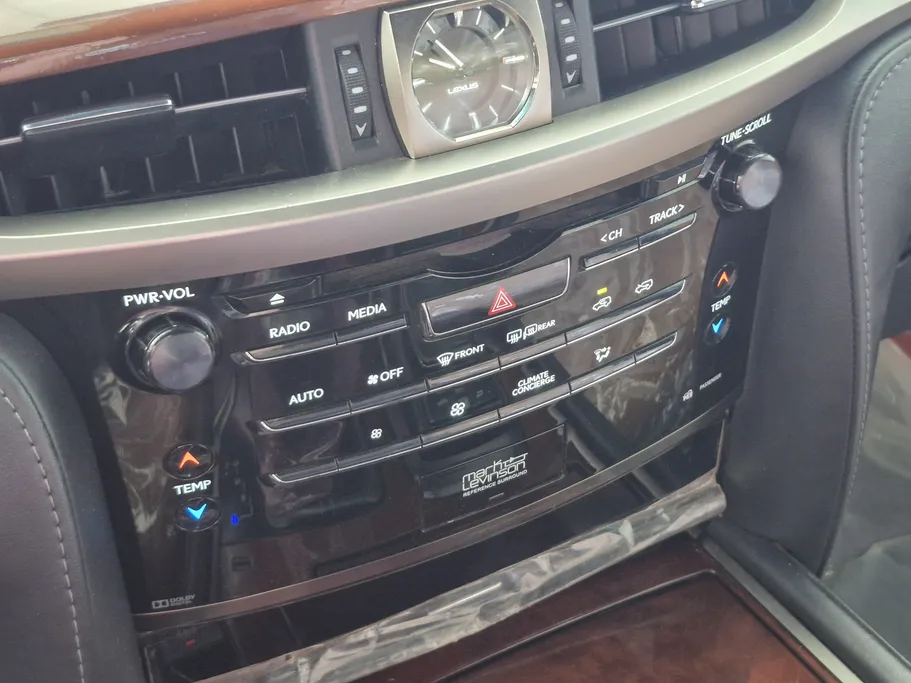 2021 Lexus LX 570 Black Ed. 