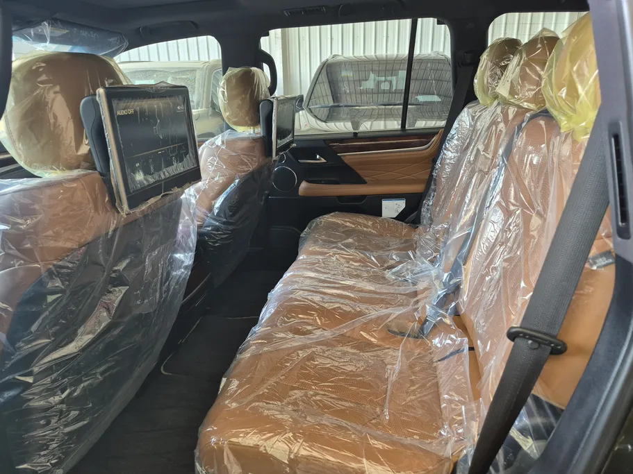 2021 Lexus LX 570 Black Ed. 