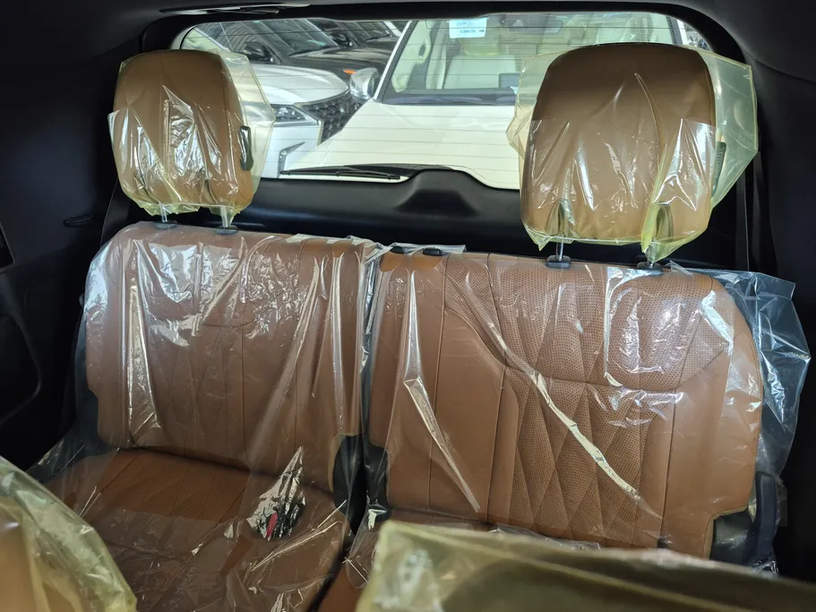 2021 Lexus LX 570 Black Ed. 