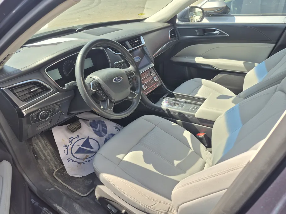2021 Ford Taurus Ambiente 