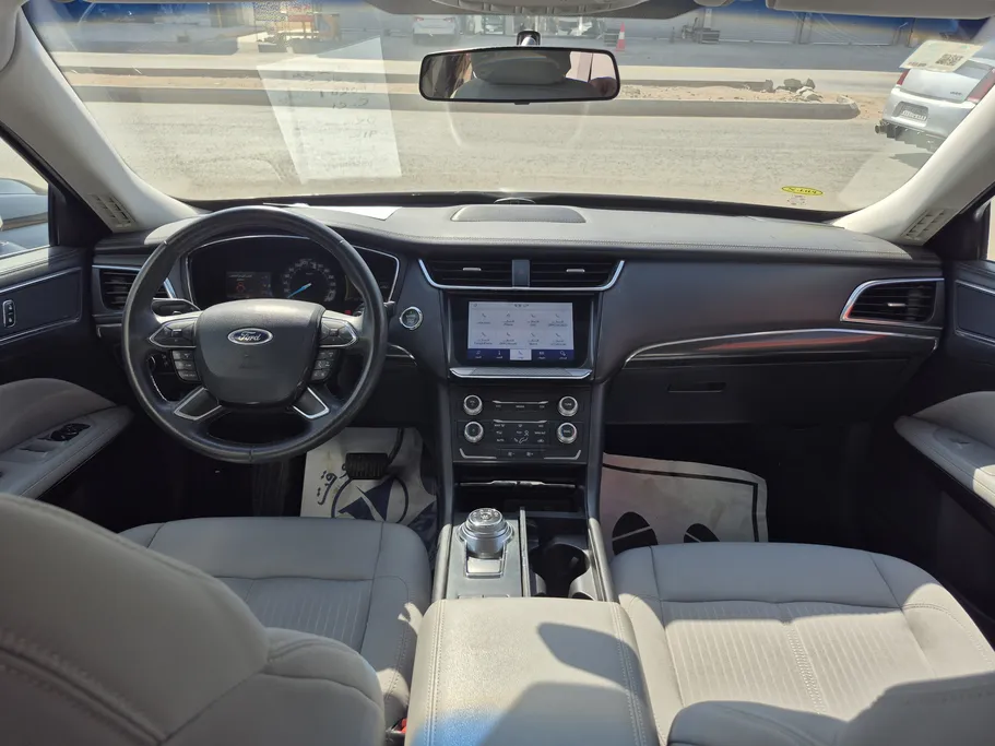 2021 Ford Taurus Ambiente 
