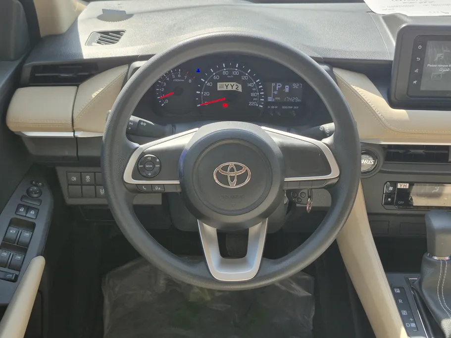 2024 Toyota Yaris  Y 