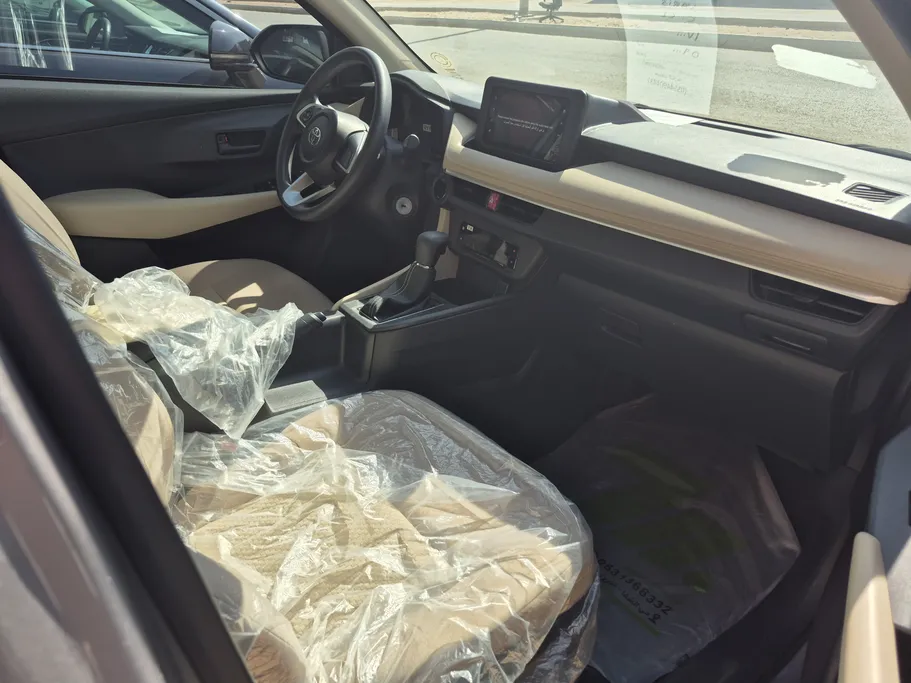 2024 Toyota Yaris  Y 