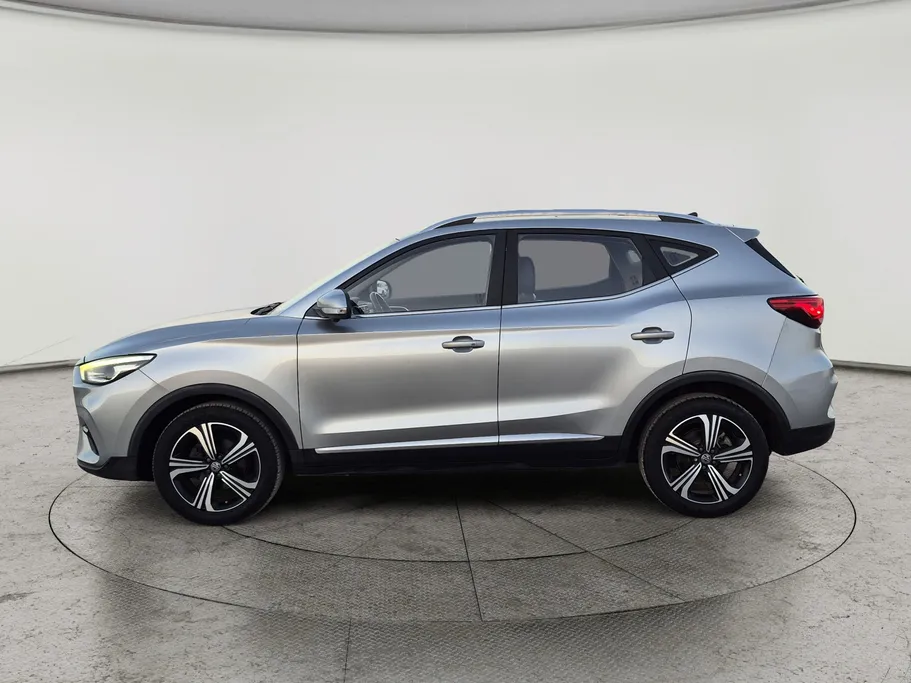 2022 MG ZS LUX 