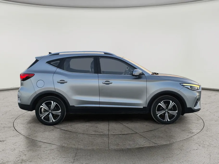 2022 MG ZS LUX 