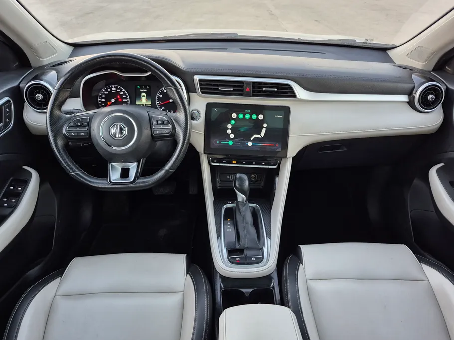 2022 MG ZS LUX 