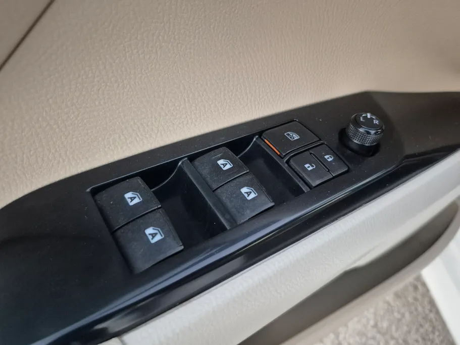 2020 Toyota Camry  LE 