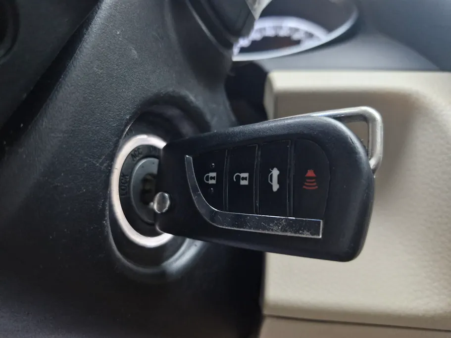 2020 Toyota Camry  LE 