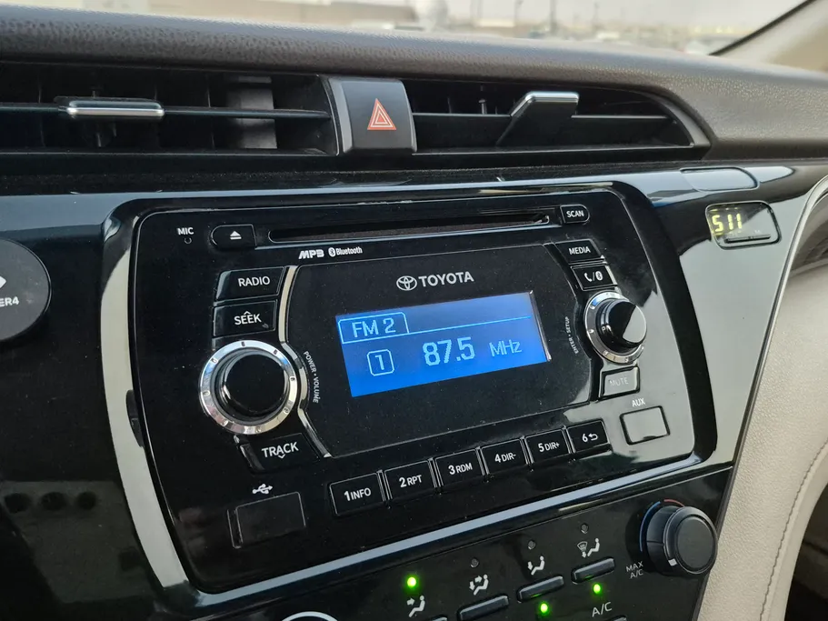 2020 Toyota Camry  LE 