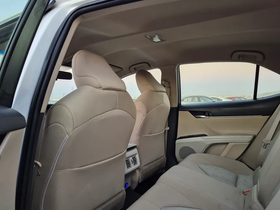 2020 Toyota Camry  LE 